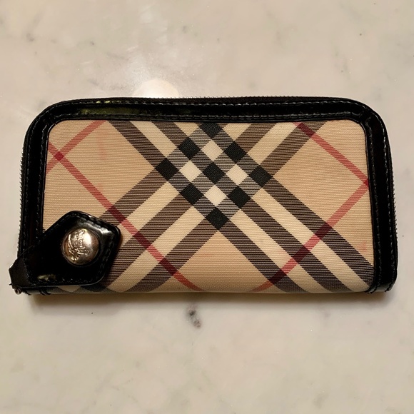 Burberry Women's Wallet - Picture 1 of 8